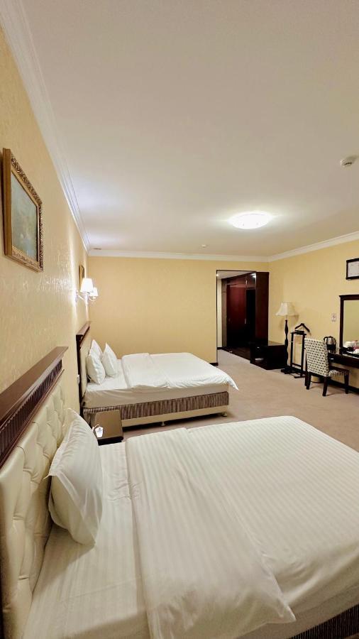 Hayot Hotel Tashkent Bagian luar foto