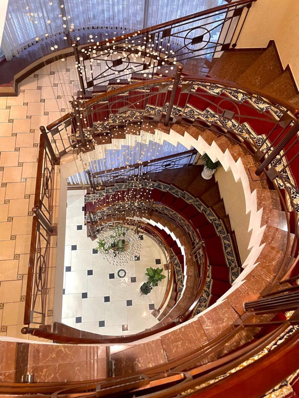 Hayot Hotel Tashkent Bagian luar foto