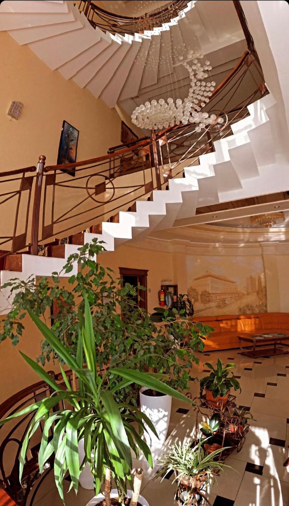 Hayot Hotel Tashkent Bagian luar foto