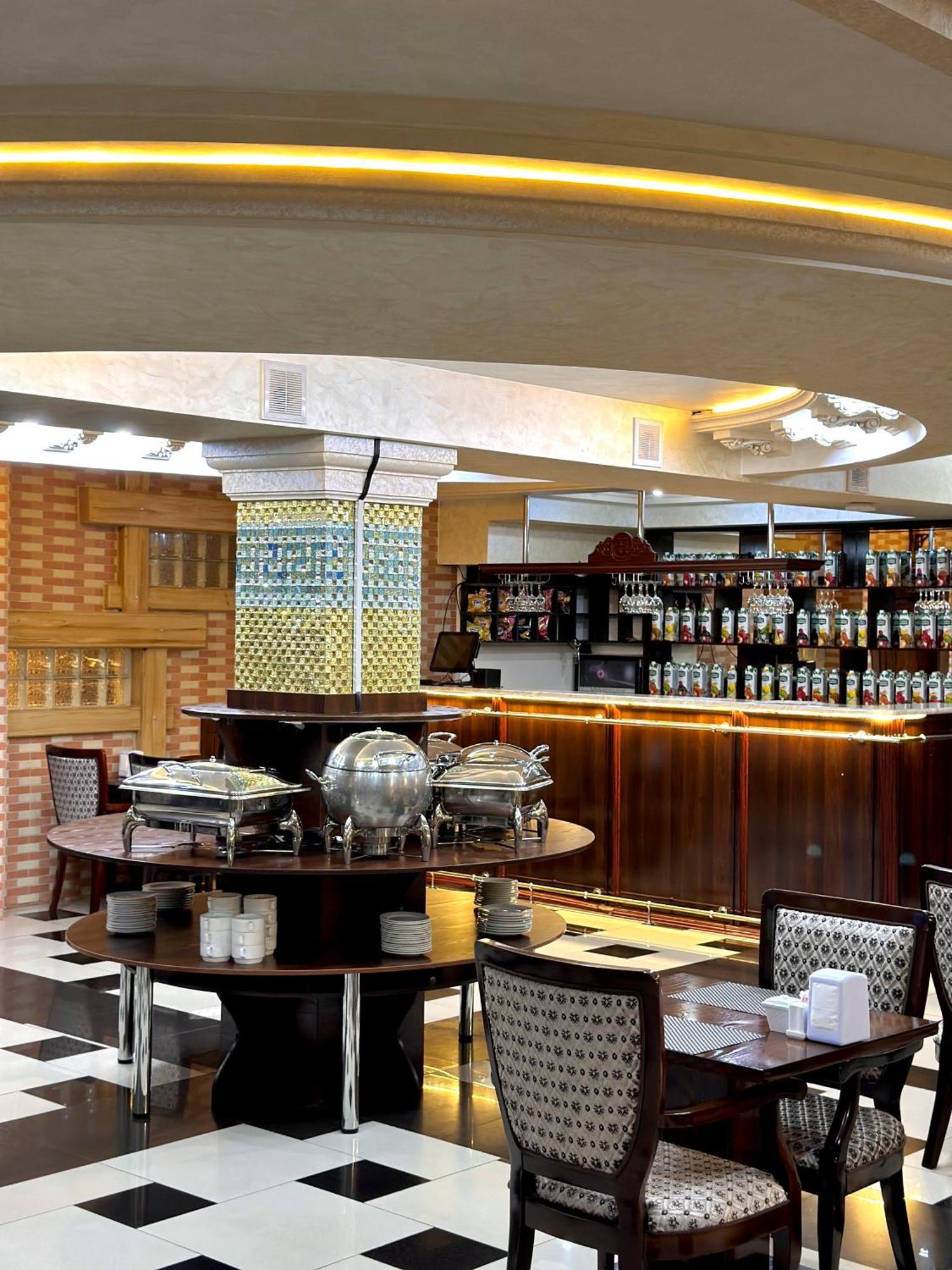 Hayot Hotel Tashkent Bagian luar foto