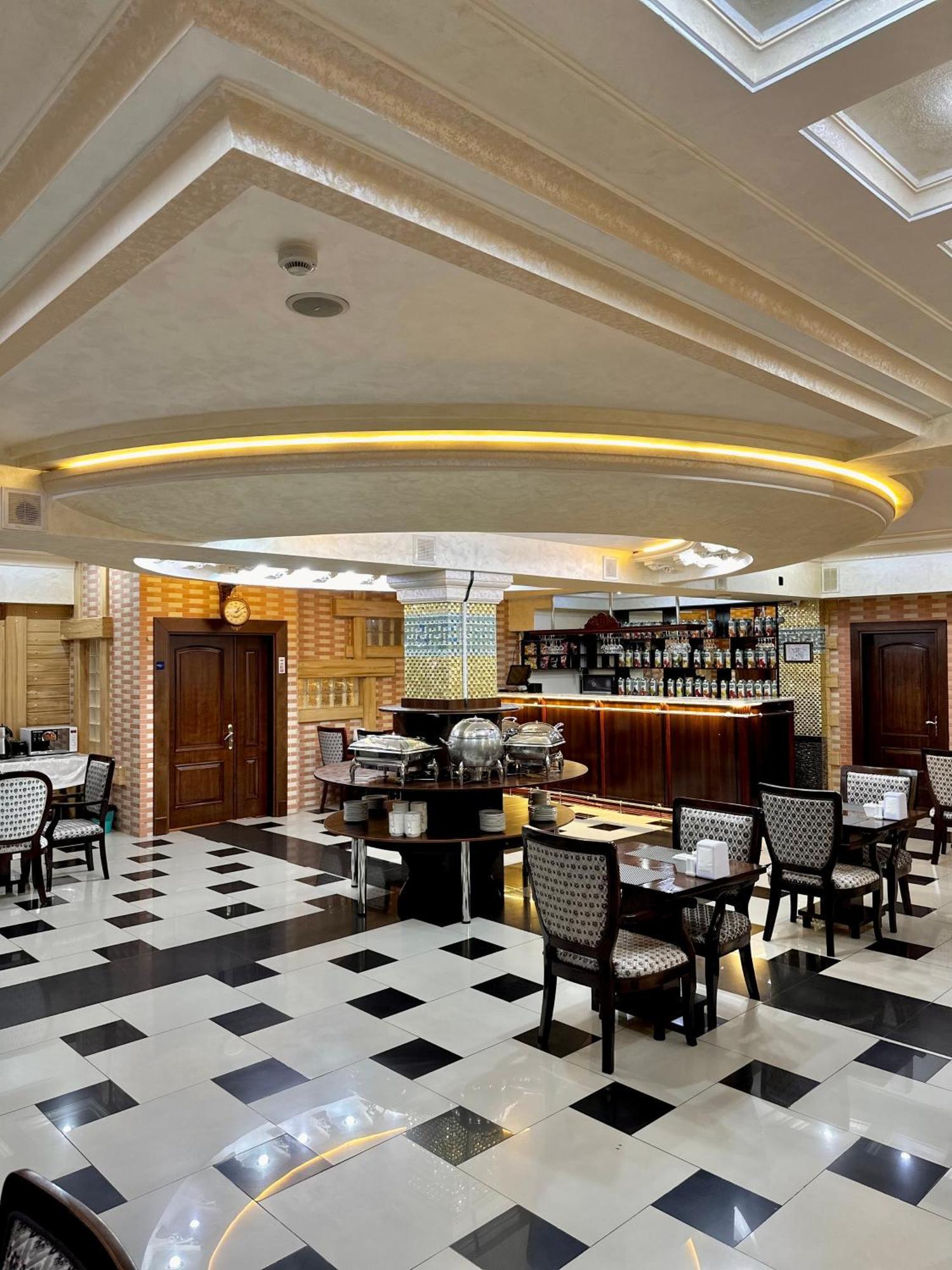 Hayot Hotel Tashkent Bagian luar foto