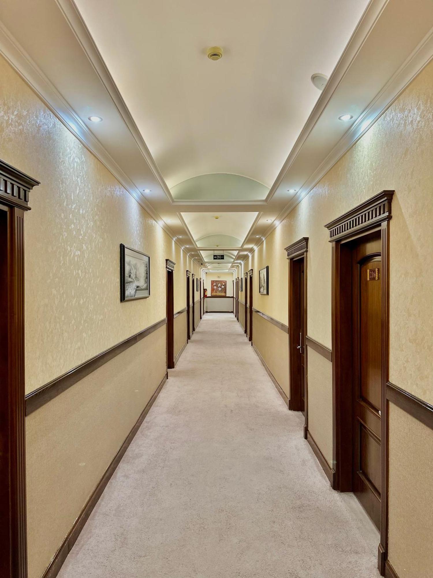 Hayot Hotel Tashkent Bagian luar foto