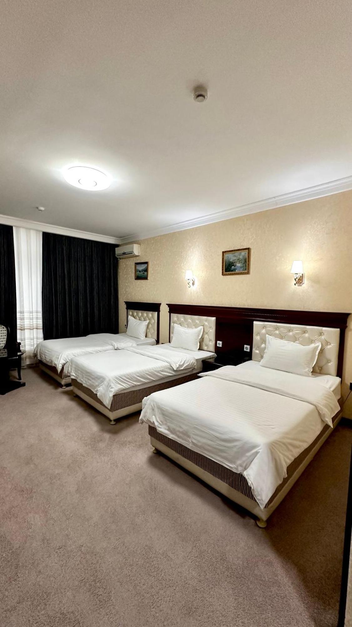 Hayot Hotel Tashkent Bagian luar foto