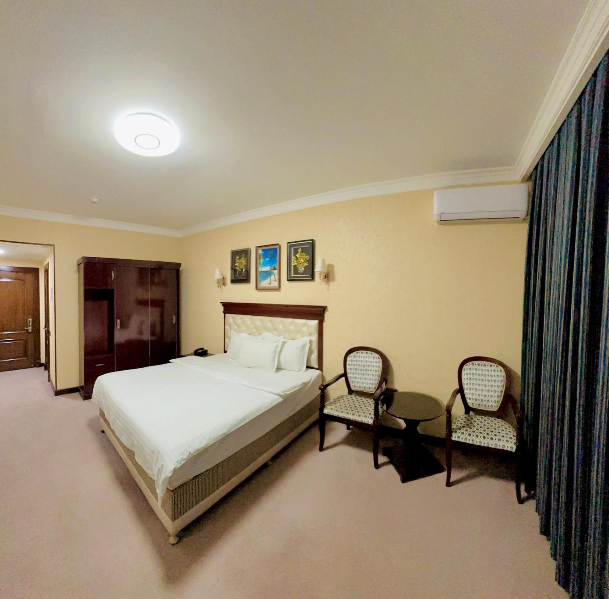 Hayot Hotel Tashkent Bagian luar foto