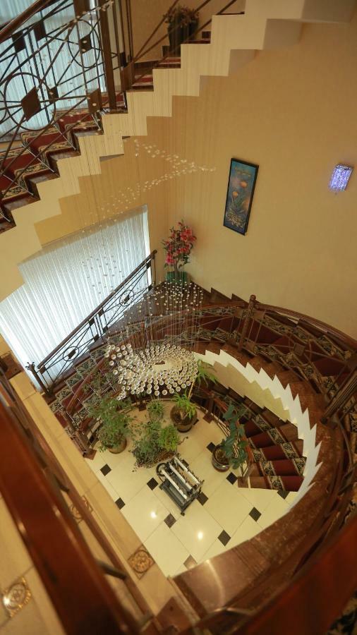 Hayot Hotel Tashkent Bagian luar foto