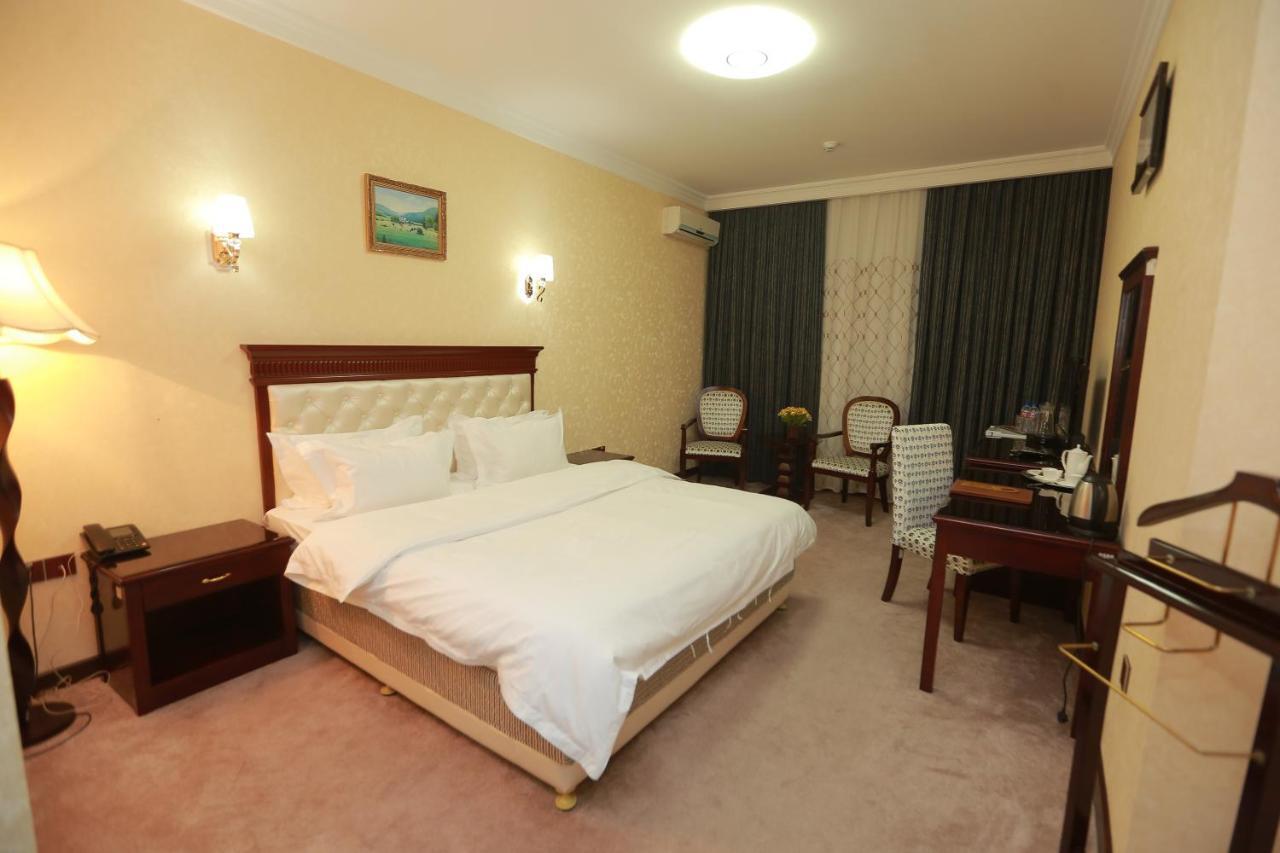 Hayot Hotel Tashkent Bagian luar foto